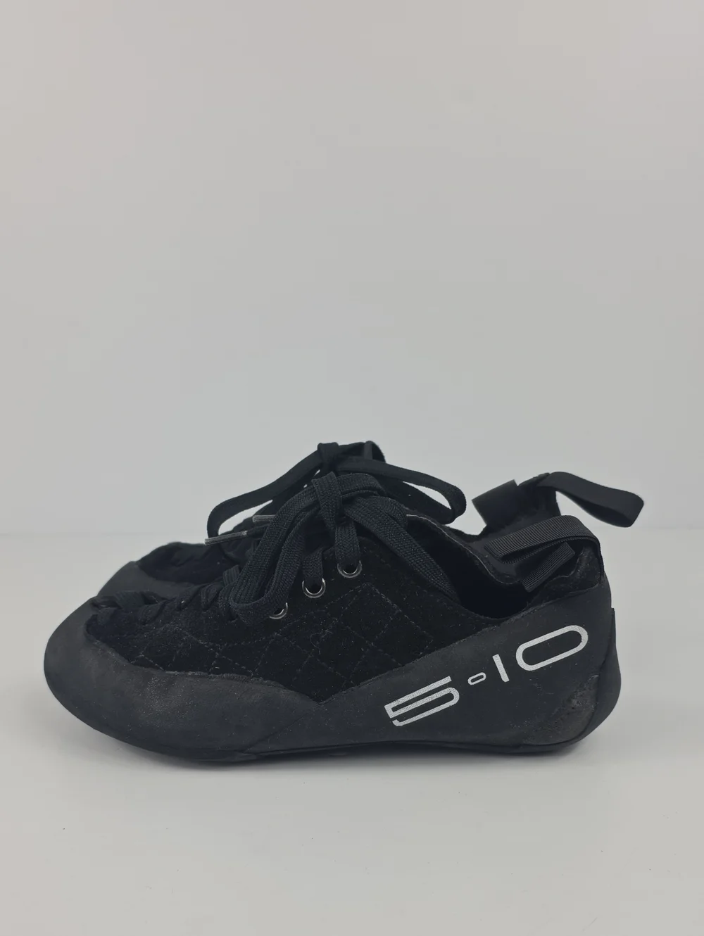 Five Ten Diamond Black Rock Climbing Women's Shoes Size 7.5 - Picture 9 of 13